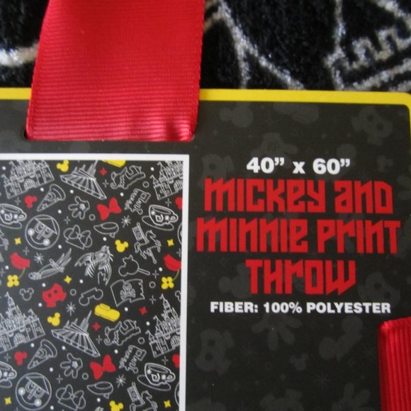 Disney Parks Mickey and Minnie Icons Print Black Throw Blanket 40" X 60" NEW - Picture 3 of 4